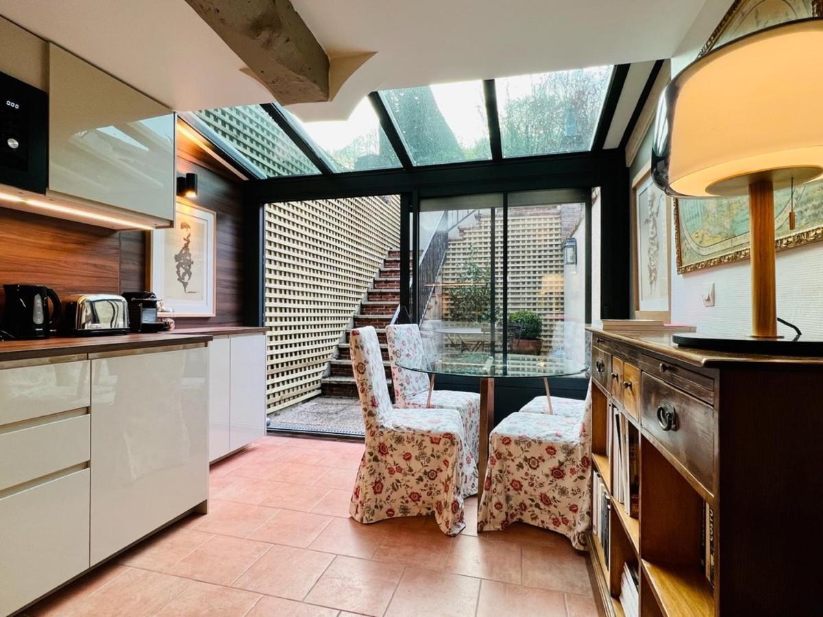 La Maison Blanche Du 10Honfleur Buitenkant foto